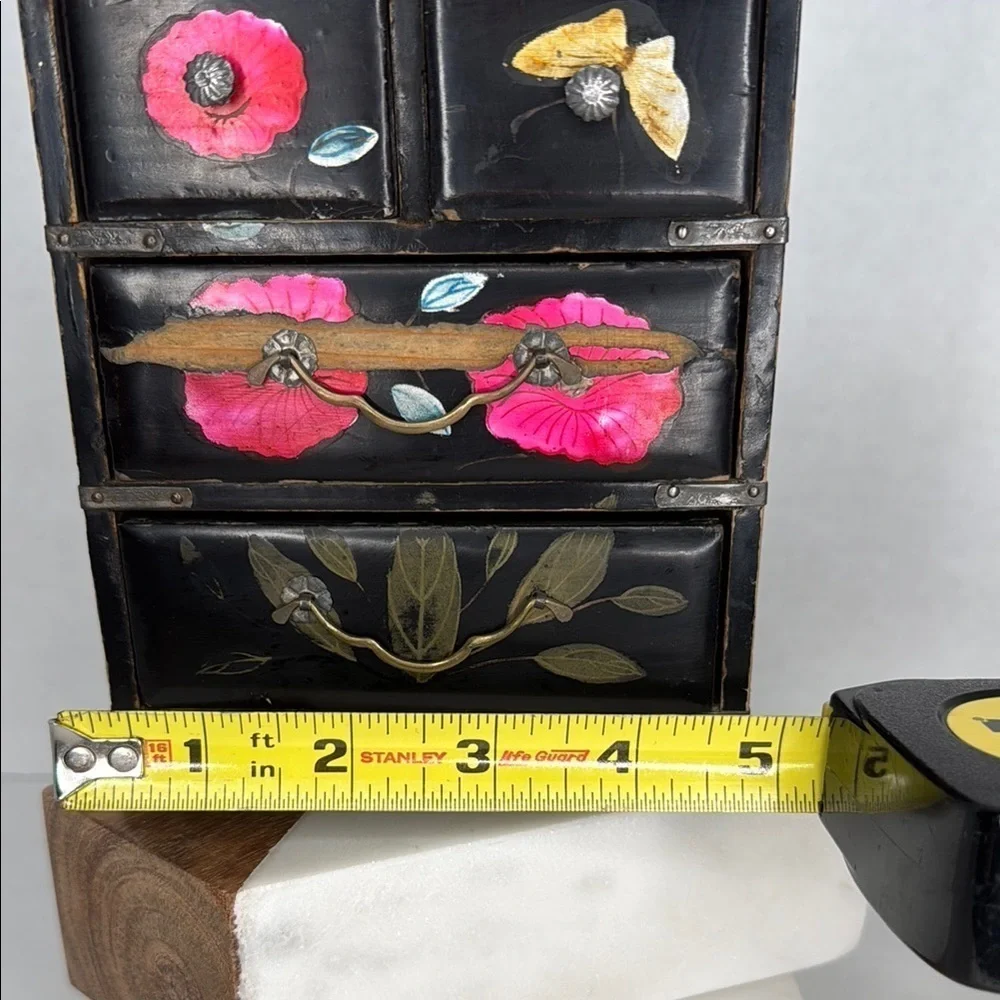 Vtg Japanese miniature hand painted black Wood 4 drawer chest Jewelry dollhouse